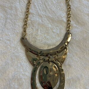 Elegant Gold Statement Necklace